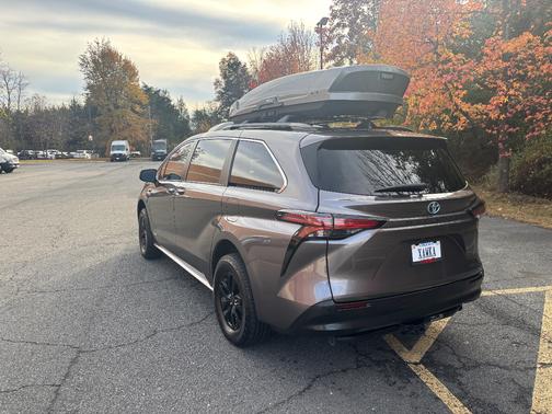 2021 Toyota Sienna XLE