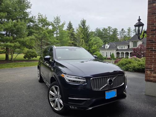 Blue 2017 Volvo XC90 T6 Inscription