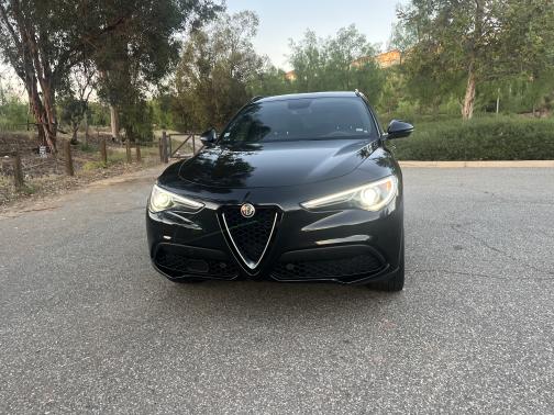 Black 2018 Alfa Romeo Stelvio Ti Sport