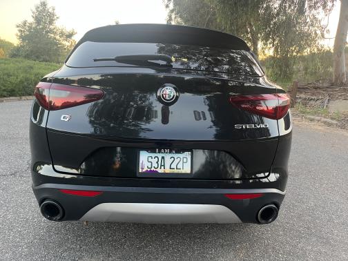 Black 2018 Alfa Romeo Stelvio Ti Sport