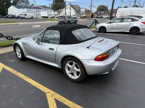 Silver 1997 BMW Z3 2.8 Roadster