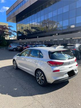 2019 Hyundai Elantra GT Base