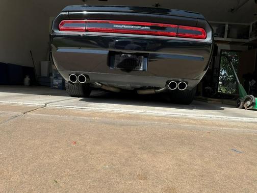 Black 2009 Dodge Challenger R/T