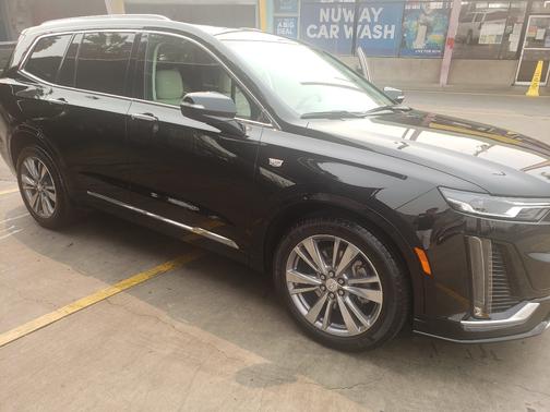 2020 Cadillac XT6 Premium Luxury FWD