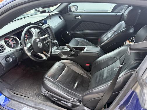 2013 Ford Mustang V6 Premium