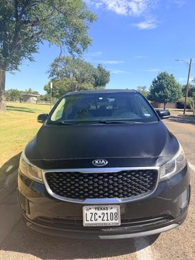 Black 2018 Kia Sedona LX
