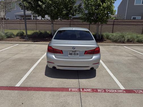 2019 BMW 530 i