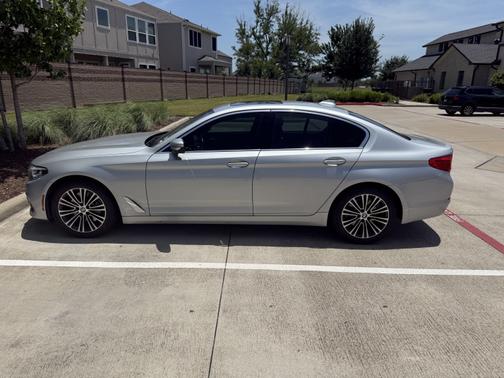 2019 BMW 530 i