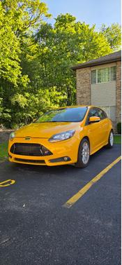 Orange 2013 Ford Focus ST Base