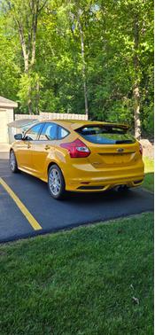 Orange 2013 Ford Focus ST Base