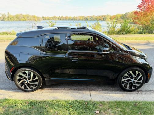 2017 BMW i3 94 Ah w/Range Extender