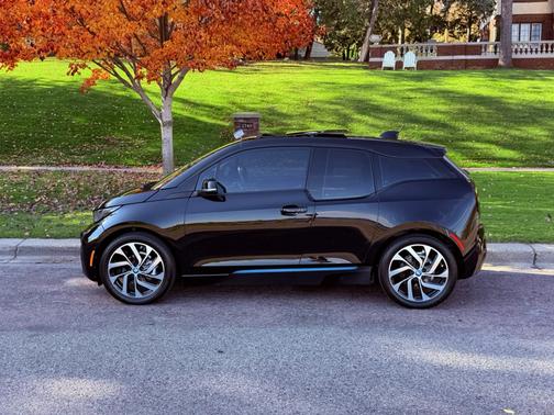 2017 BMW i3 94 Ah w/Range Extender