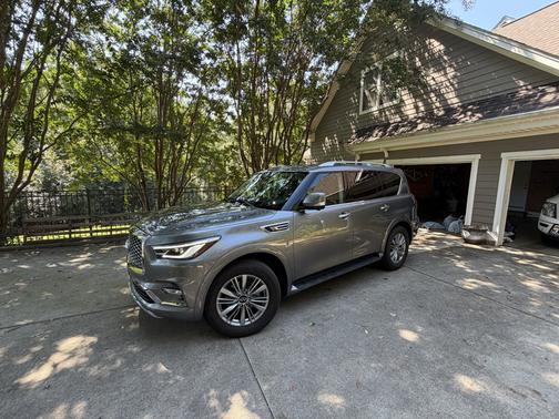 Gray 2018 INFINITI QX80 Base