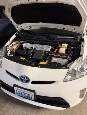 2012 Toyota Prius Two