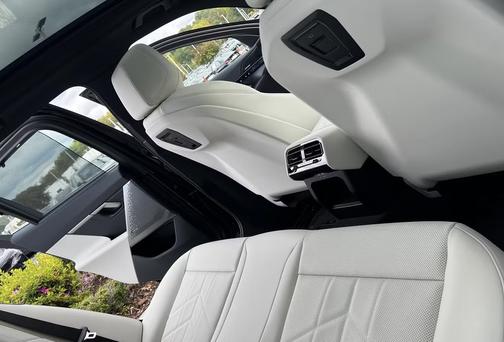 2024 BMW i5 eDrive40