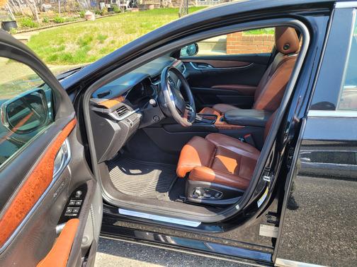 Black 2016 Cadillac XTS Premium