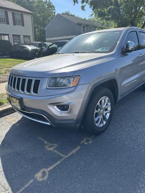 Silver 2016 Jeep Grand Cherokee Limited