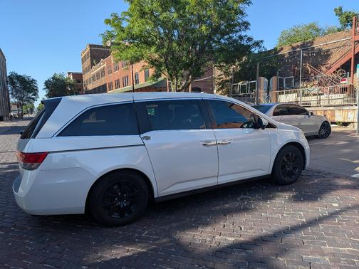 White 2014 Honda Odyssey EX-L