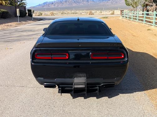 2015 Dodge Challenger SRT Hellcat
