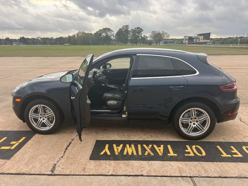 2017 Porsche Macan Macan S