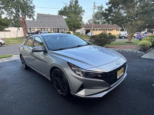 2021 Hyundai ELANTRA SEL