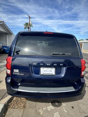 Blue 2013 Dodge Grand Caravan SE