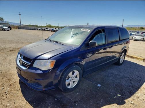 Blue 2013 Dodge Grand Caravan SE
