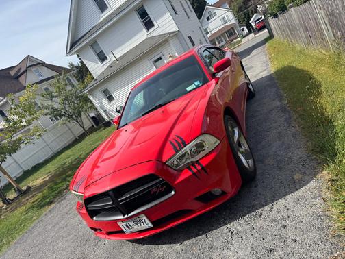 Red 2014 Dodge Charger R/T