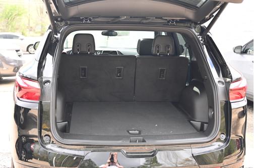 Photo 5 of 7 of 2021 Chevrolet Blazer RS