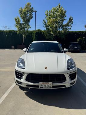 White 2017 Porsche Macan Macan