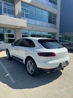 White 2017 Porsche Macan Macan