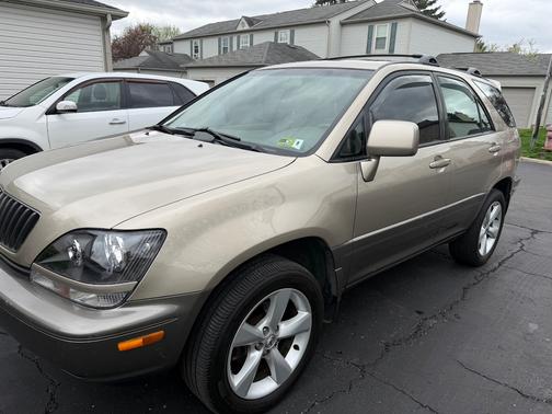 Gold 2000 Lexus RX 300 4WD