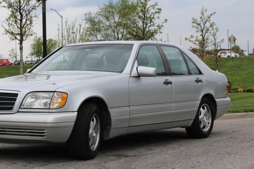 1999 Mercedes-Benz S-Class S320
