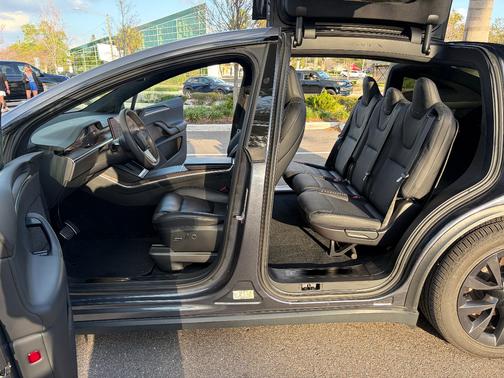 2023 Tesla Model X Base