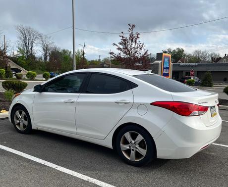 White 2013 Hyundai ELANTRA GLS