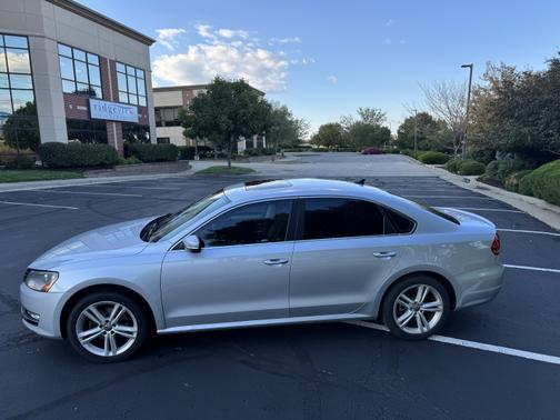 2013 Volkswagen Passat 3.6 SE