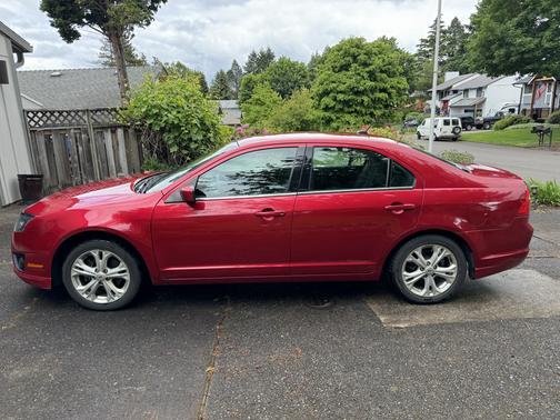2012 Ford Fusion SE