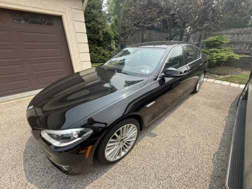 Black 2016 BMW 550 i xDrive