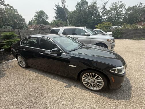 Black 2016 BMW 550 i xDrive