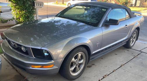 2006 Ford Mustang Base