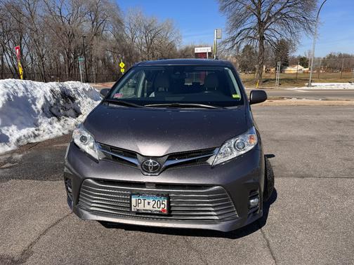 2019 Toyota Sienna Limited