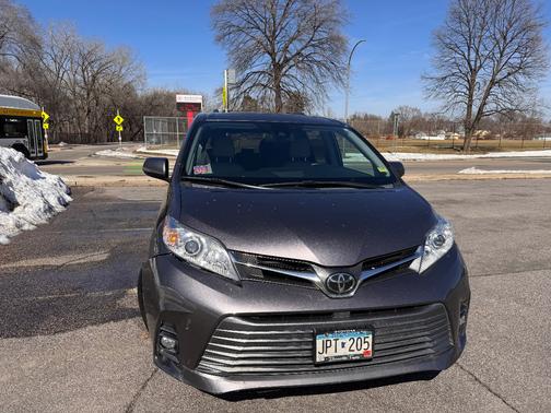 2019 Toyota Sienna Limited