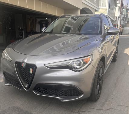 2018 Alfa Romeo Stelvio Sport
