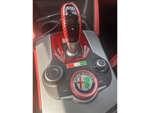 2018 Alfa Romeo Stelvio Sport