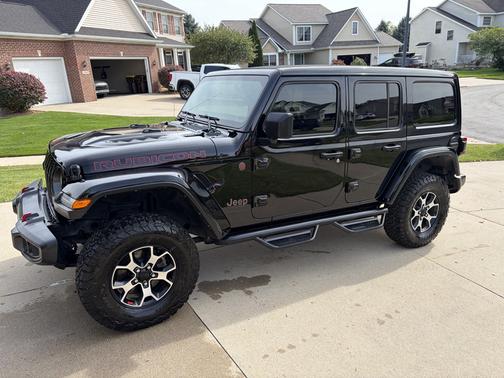 Black 2022 Jeep Wrangler Unlimited Rubicon
