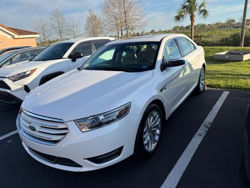 2019 Ford Taurus Limited