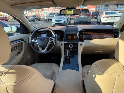 2019 Ford Taurus Limited