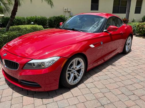 Red 2009 BMW Z4 sDrive30i