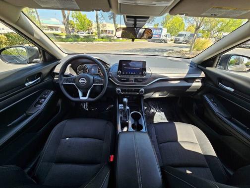 Silver 2024 Nissan Altima 2.5 SV