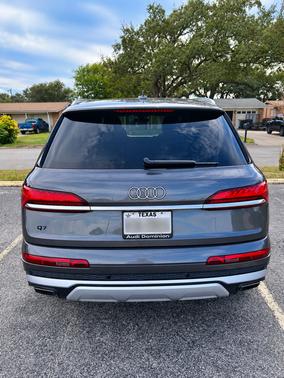 Gray 2025 Audi Q7 45 Premium